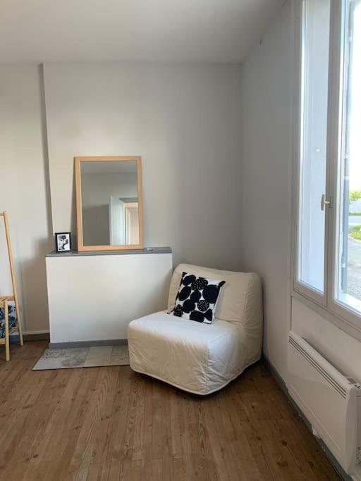 Apartmán Jolie Medocaine Avec Jardin Saint-Estèphe Exteriér fotografie